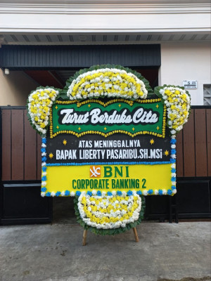 Papan Bunga Duka di Tahuna