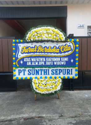 Papan Bunga Duka di Tahuna