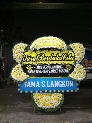 Papan Bunga Duka di Tahuna