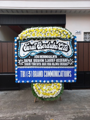 Papan Bunga Duka di Tahuna